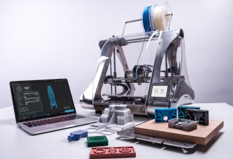 3d printer near the laptop