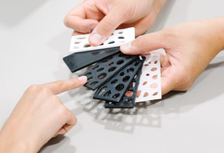 person choosing the 3d material
