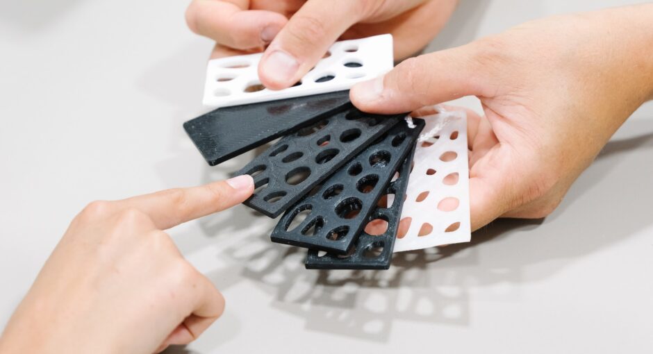person choosing the 3d material