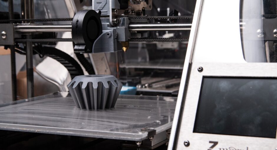 printer working with resin